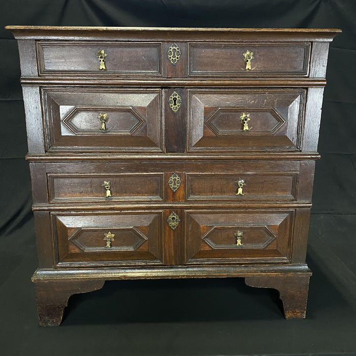 Late 17th to Early 18th Century British Oak Charles II Chest of Drawers with Geometric Moulding