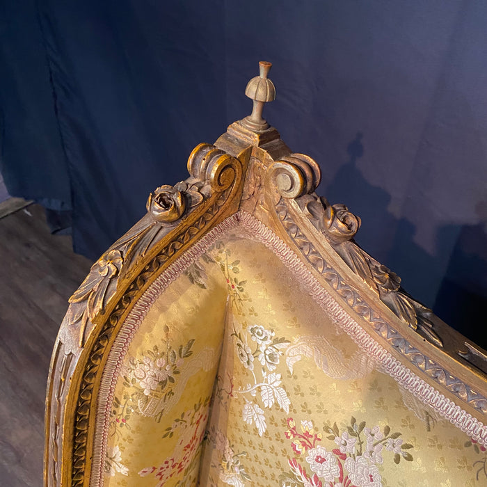 French Louis XVI Early 20th Century Giltwood Wingback Bergere Carved Armchair