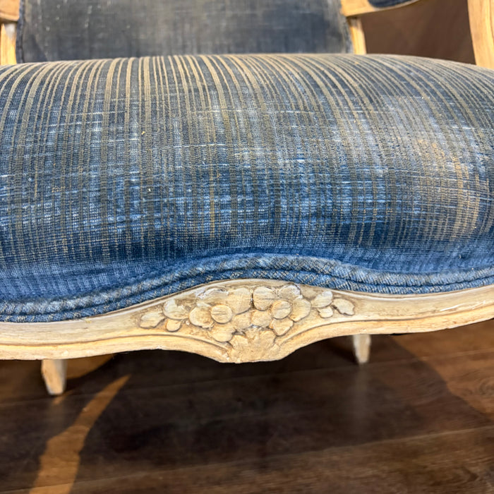 Pair of 19th Century French Louis XV King and Queen Armchairs or Fauteuils