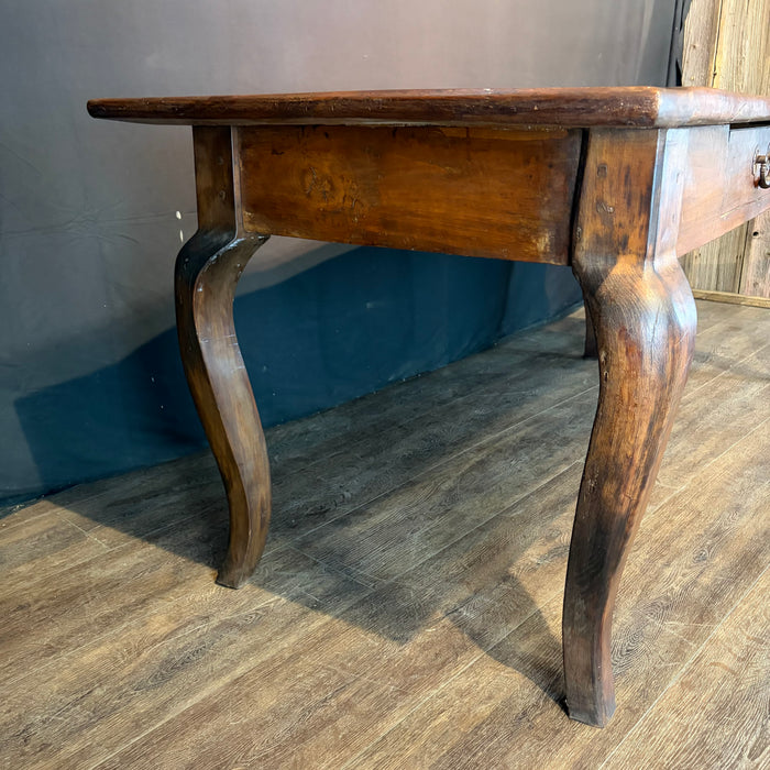 Early 19th Century French Provincial Dining Table with Two Drawers and Cabriole Legs