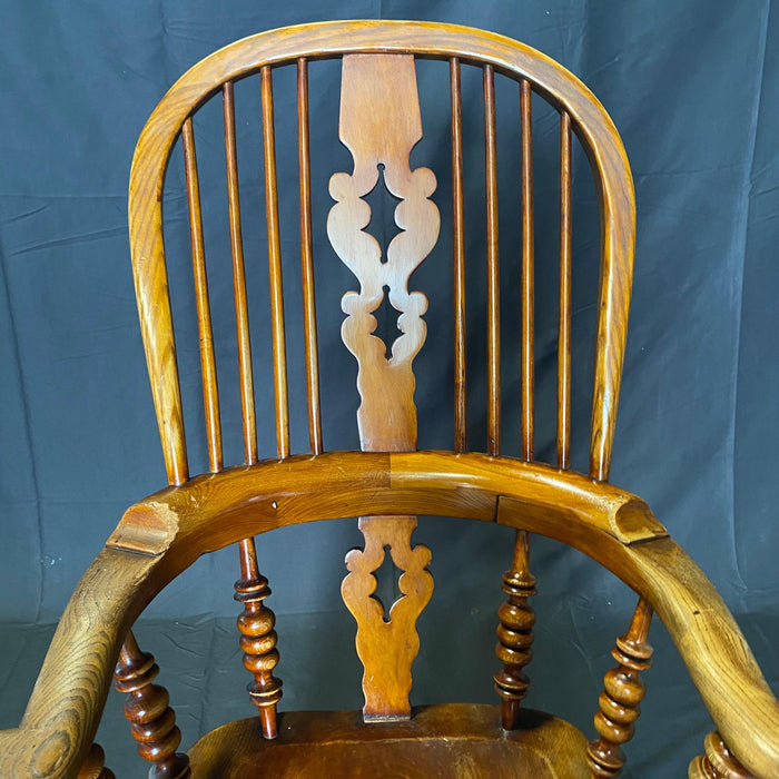 English Broad Arm Windsor Chair