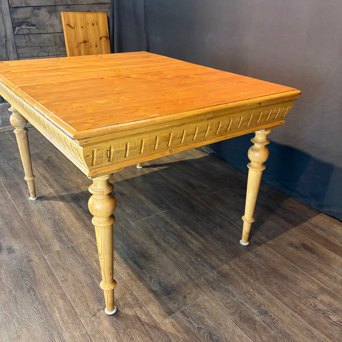 Swedish Gustavian Style Pine Extension Dining Table with Two Leaves and Carved Fluted Apron