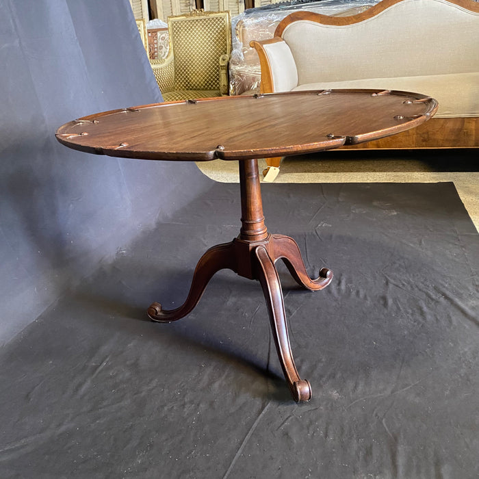 English Chippendale Georgian Round Pie Crust Table, Side Table or Accent or Entry Table with Carved Acorn Details