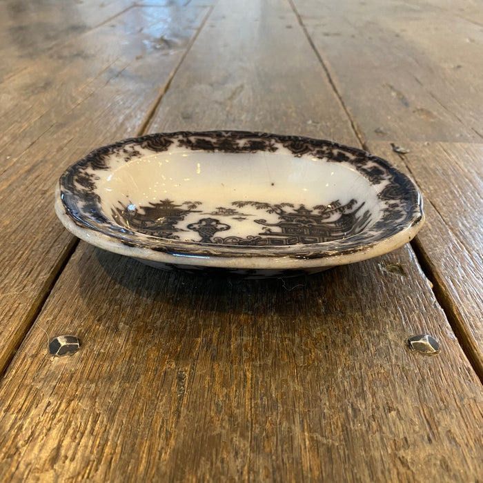 British Ironstone 19th Century Soap or Butter Dish Black and White Podmore, Walker & Co.