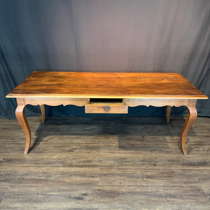19th Century French Louis XV Walnut Farmhouse Table or Dining Table with Single Drawer and Cabriole Legs