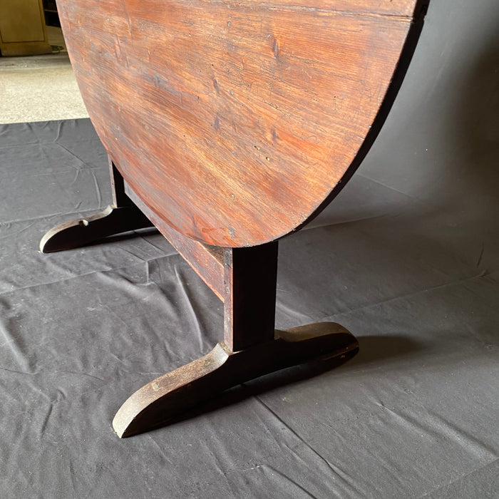 Large Oval French Early 19th Century Vigneron or Tilt-Top Walnut 'Table De Vendange' or Wine Tasting Table with Lovely Walnut Patina