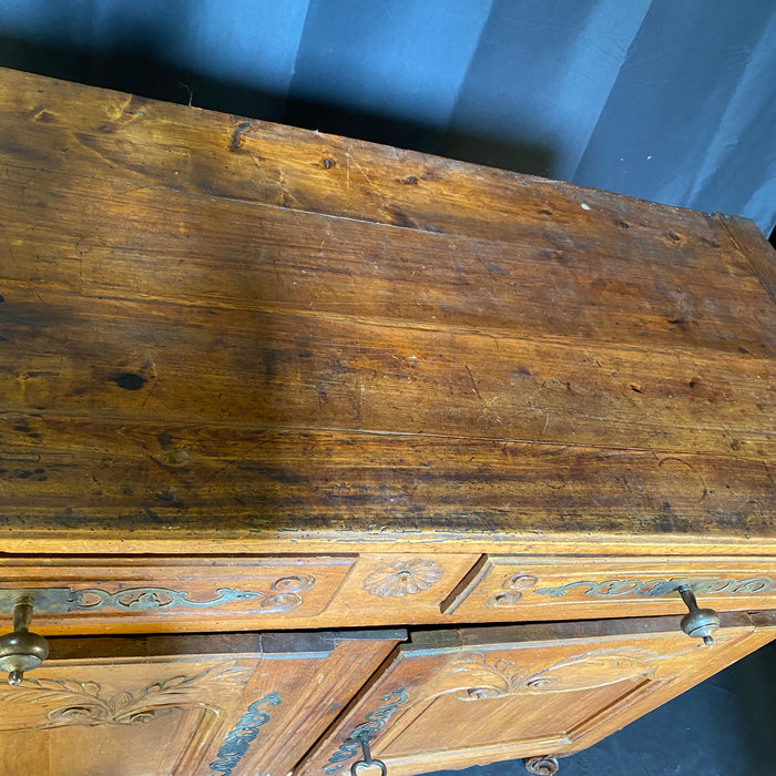 French Louis XV Walnut Buffet Sideboard Cabinet from Provence - 18th/19th Century