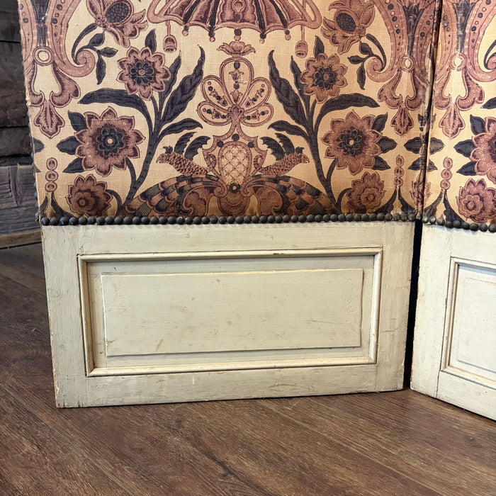 Antique French Rococo Revival Folding Screen or Room Divider with Chinoiserie Motifs