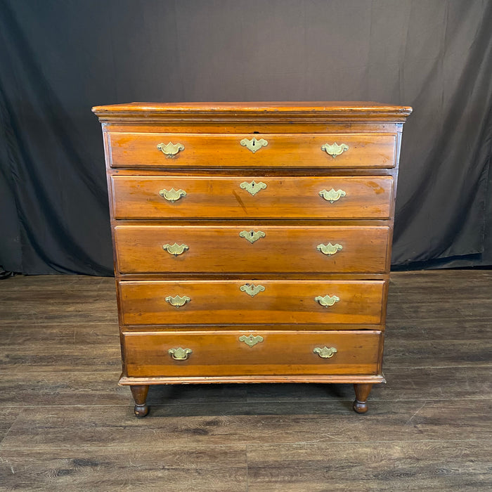 American Chippendale Walnut Graduated Chest of Drawers 1780