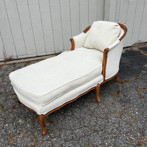 French Louis XV style Chaise Lounge or Longue, or Recamier newly Upholstered