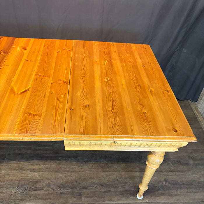 Swedish Gustavian Style Pine Extension Dining Table with Two Leaves and Carved Fluted Apron