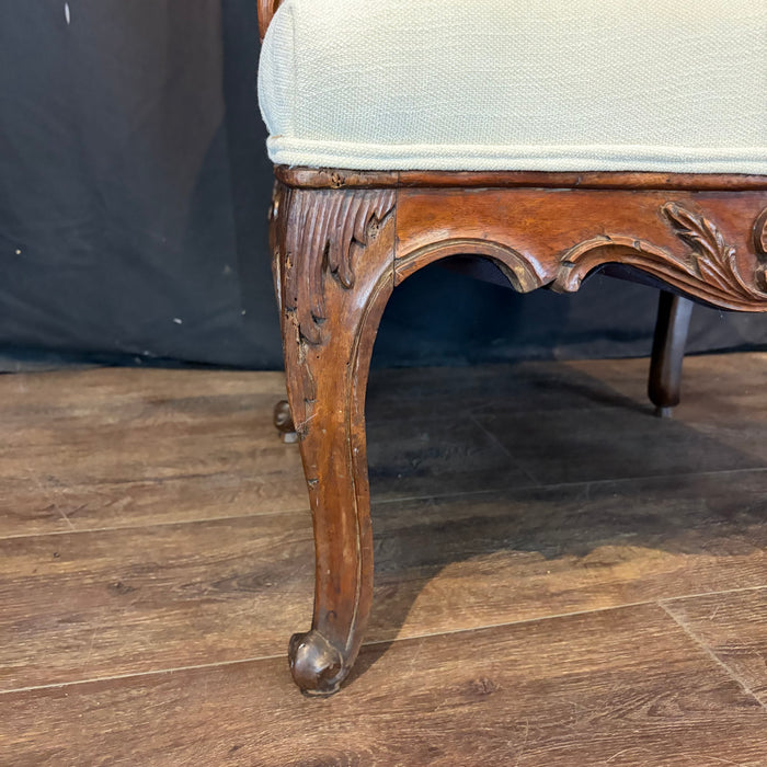 Pair of Early 19th Century French Louis XV Carved Walnut Fauteuil Armchairs with New Neutral Upholstery