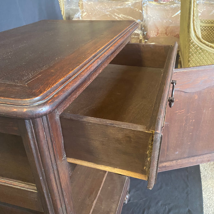 French 19th Century Louis XV Provincial Oak Petite Buffet or Console with Lovely Carving