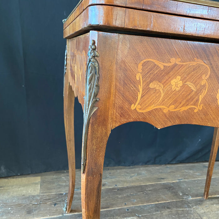 Antique French Louis XV Walnut Marquetry Inlaid Card and Backgammon Table, 19th Century