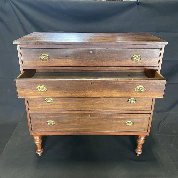 Early Sheraton 1820 Chest of Drawers