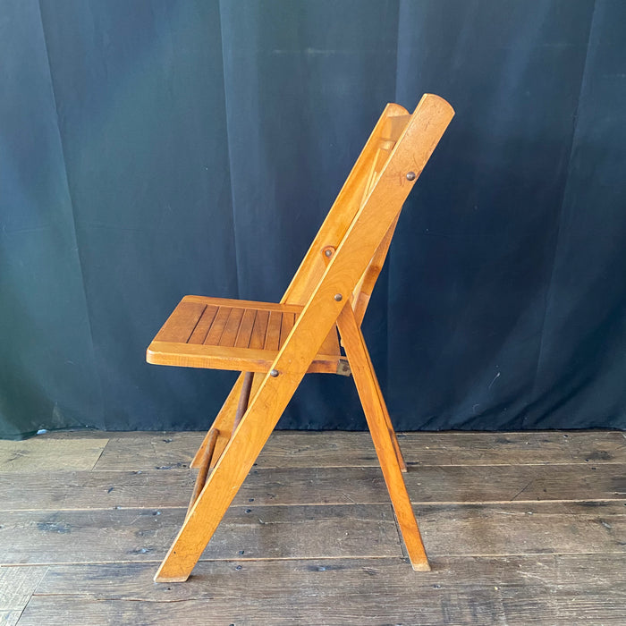 Vintage wooden folding discount chairs