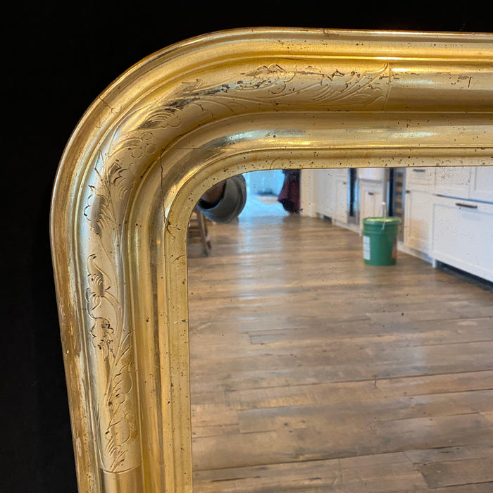 French Gold Gilt Mirror - Detail Corner View - For Sale
