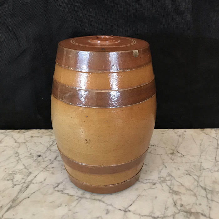 English whiskey spirit liquor barrel 