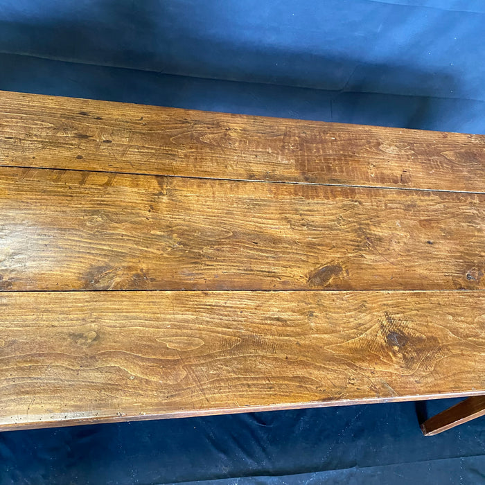 French Dining Table - Wood Grain View - For Sale
