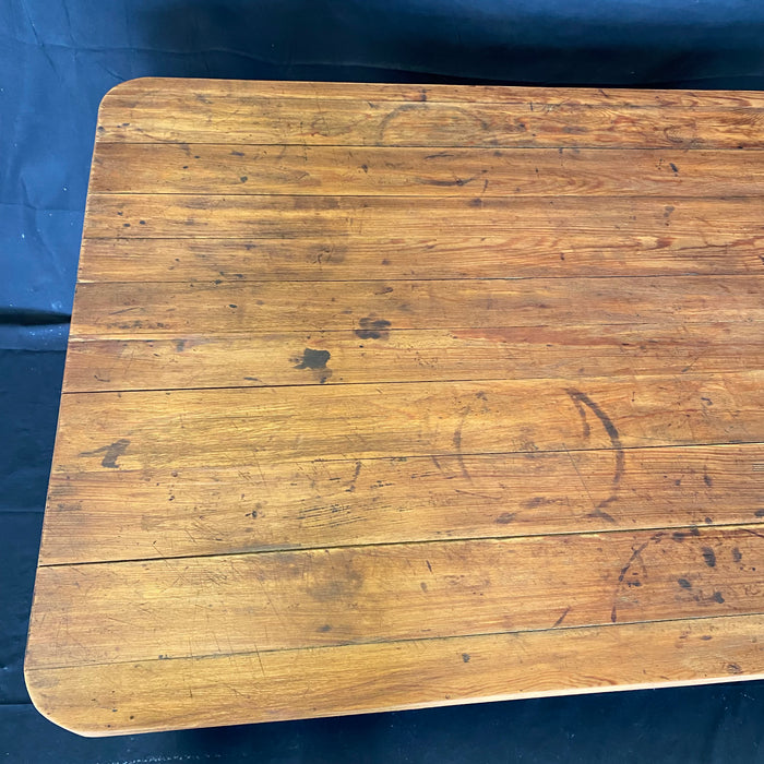 19th Century Farmhouse Dining Table - Close Up of Top - For Sale