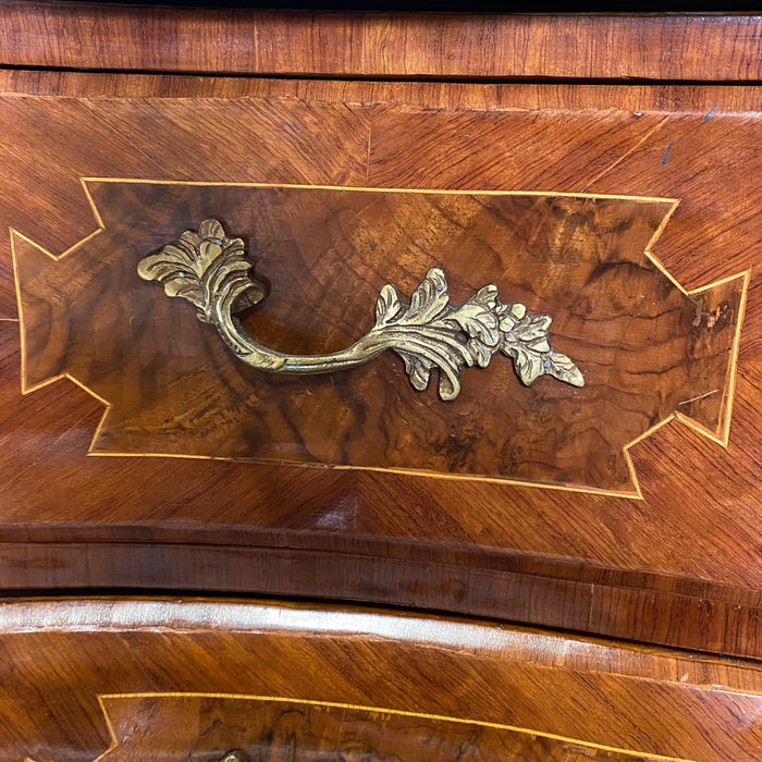 French Commode - Detail View of Pull - For Sale